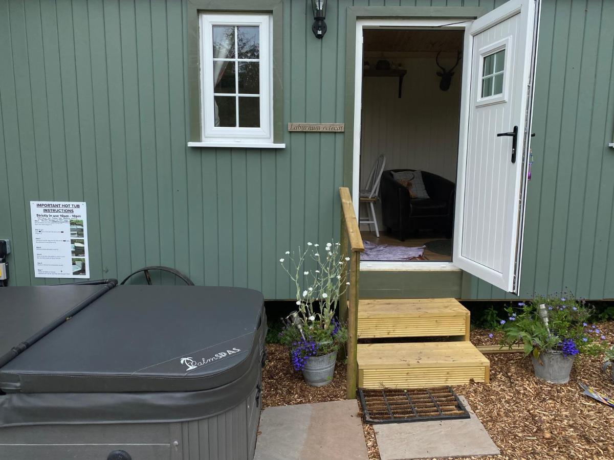The Laburnum Retreat Shepherd Hut Private Hot Tub Upper Hulme Екстер'єр фото