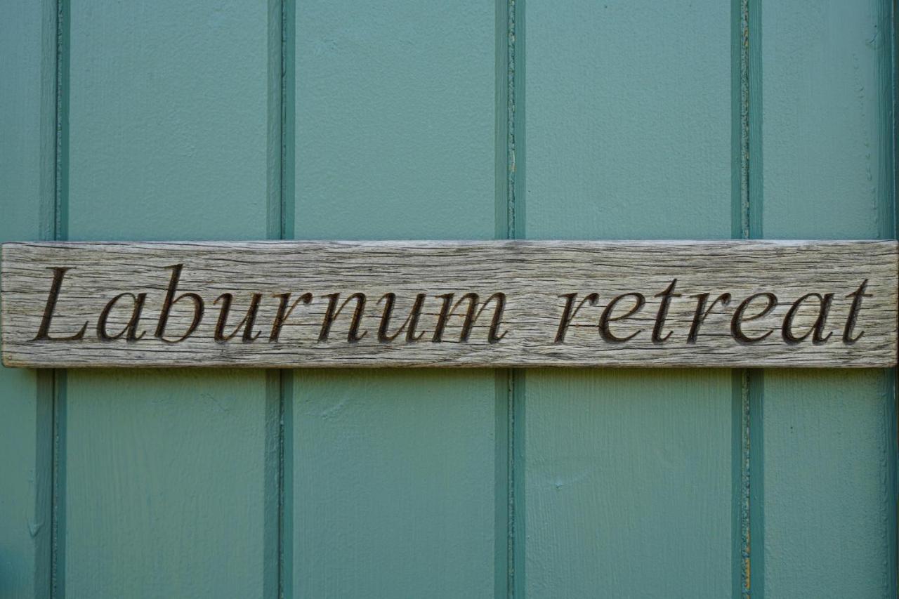 The Laburnum Retreat Shepherd Hut Private Hot Tub Upper Hulme Екстер'єр фото